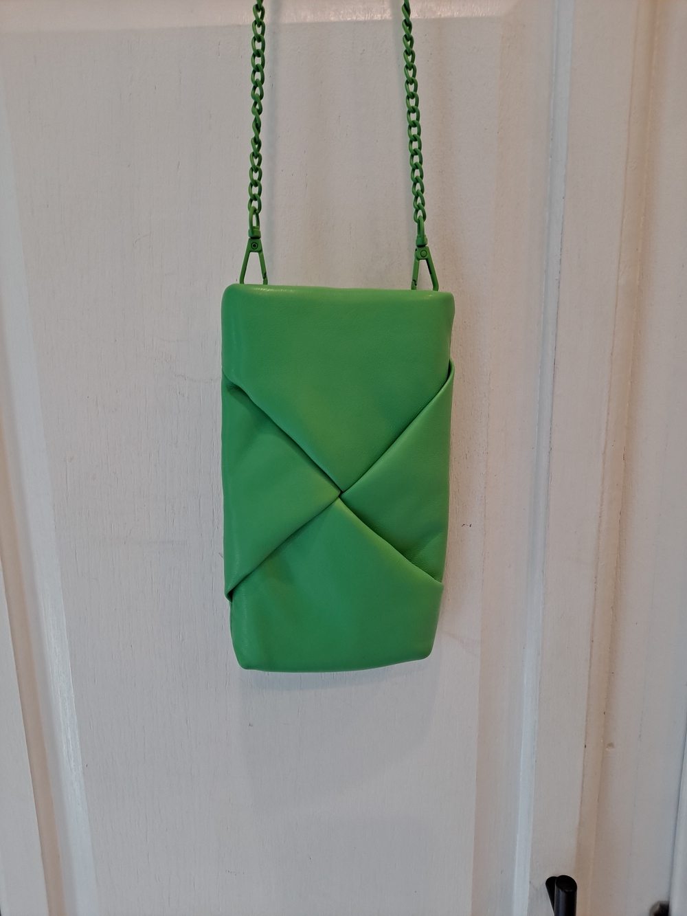 A New Day Vibrant Green Folded Puff Quilted Vegan-Leather Crossbody Phone Bag